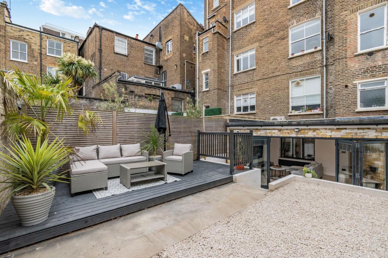 Appartamento Modern Garden Flat With Private Parking Londra Esterno foto